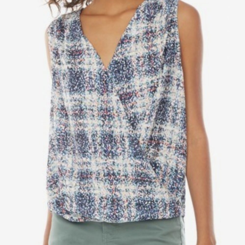 Eight Sixty Digital Graphic sleeveless blouse, size M